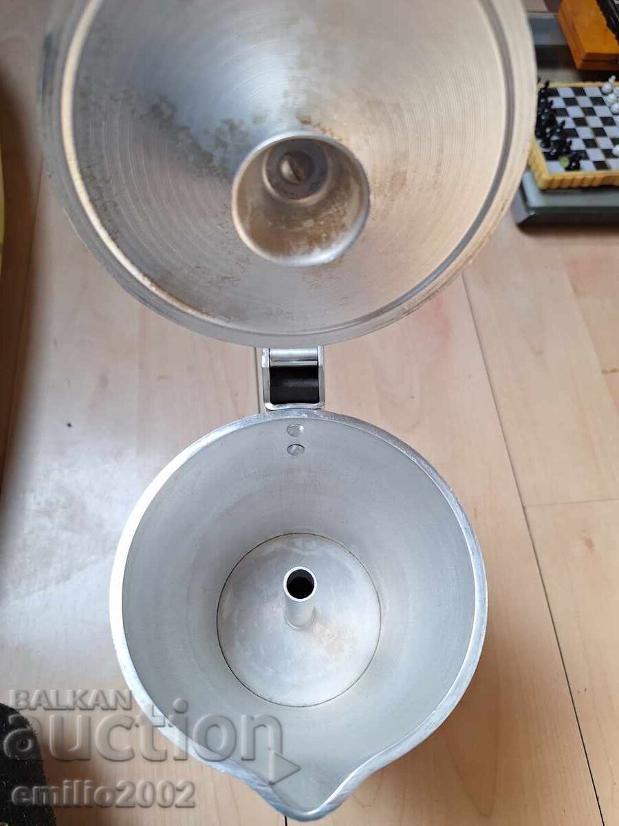 Cafetieră Varna pentru espresso din aluminiu rusesc cu preț € 4.00 | 7.82 BGN