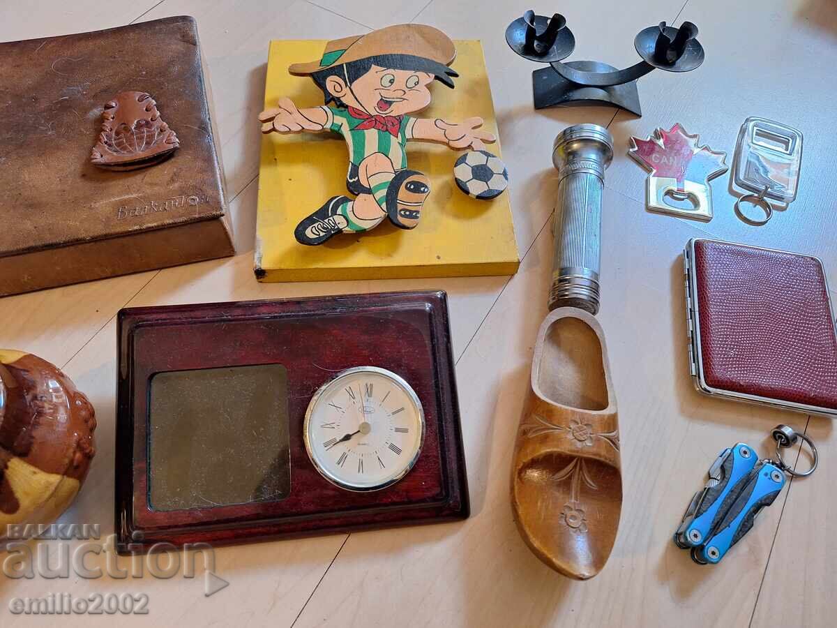 Δημοπρασία Διάφορα ρετρό κοινωνικά