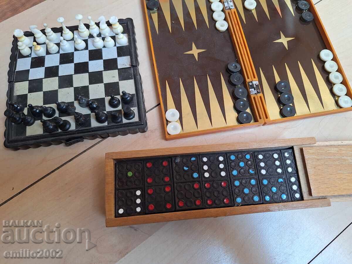 Table șah domino retro soc cu preț € 5.50 | 10.76 BGN