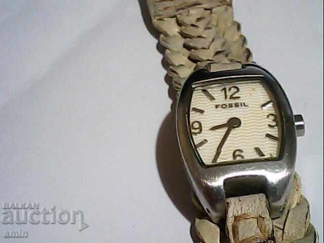 Lot 4 ceasuri FOSSIL cu preț € 10.00 | 19.56 BGN