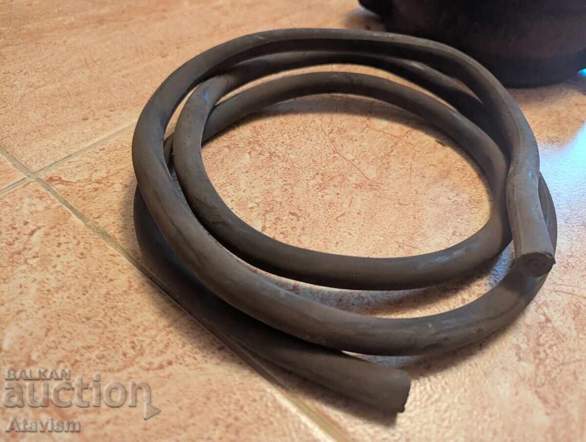 Suport industrial din fier și fir gros cu preț € 0.01 | 0.02 BGN Suport industrial din fier și fir gros cu preț € 0.01 | 0.02 BGN