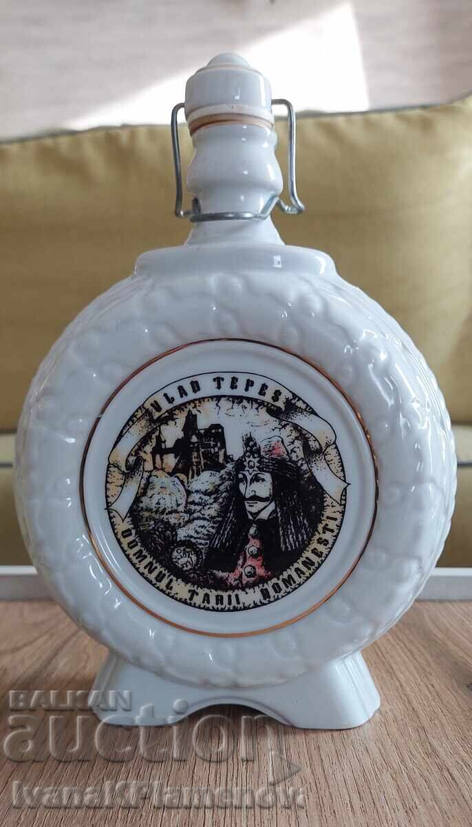 Πορσελάνινη φλασκί για γνώστες με τιμή € 16.00 | 31.29 BGN