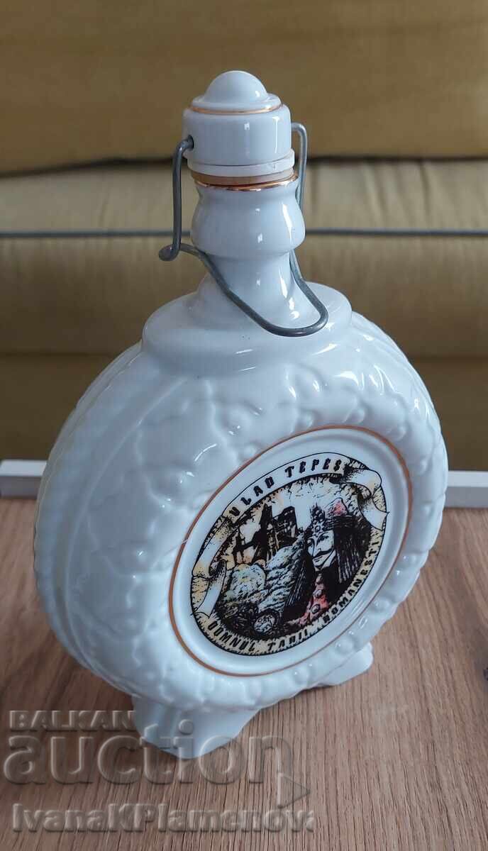 Πορσελάνινη φλασκί για γνώστες