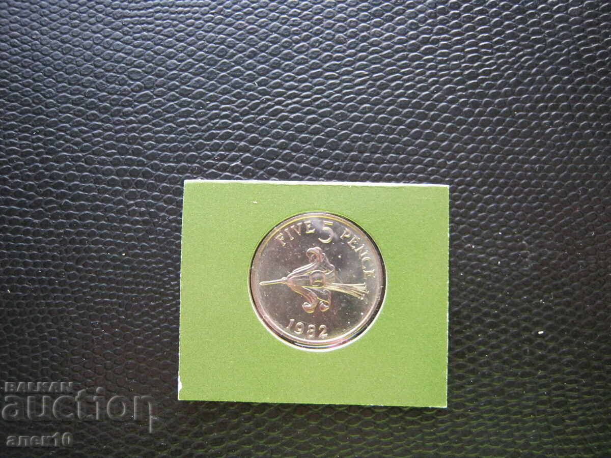 Guernsey 5 pence 1982 d cu preț € 0.80 | 1.56 BGN