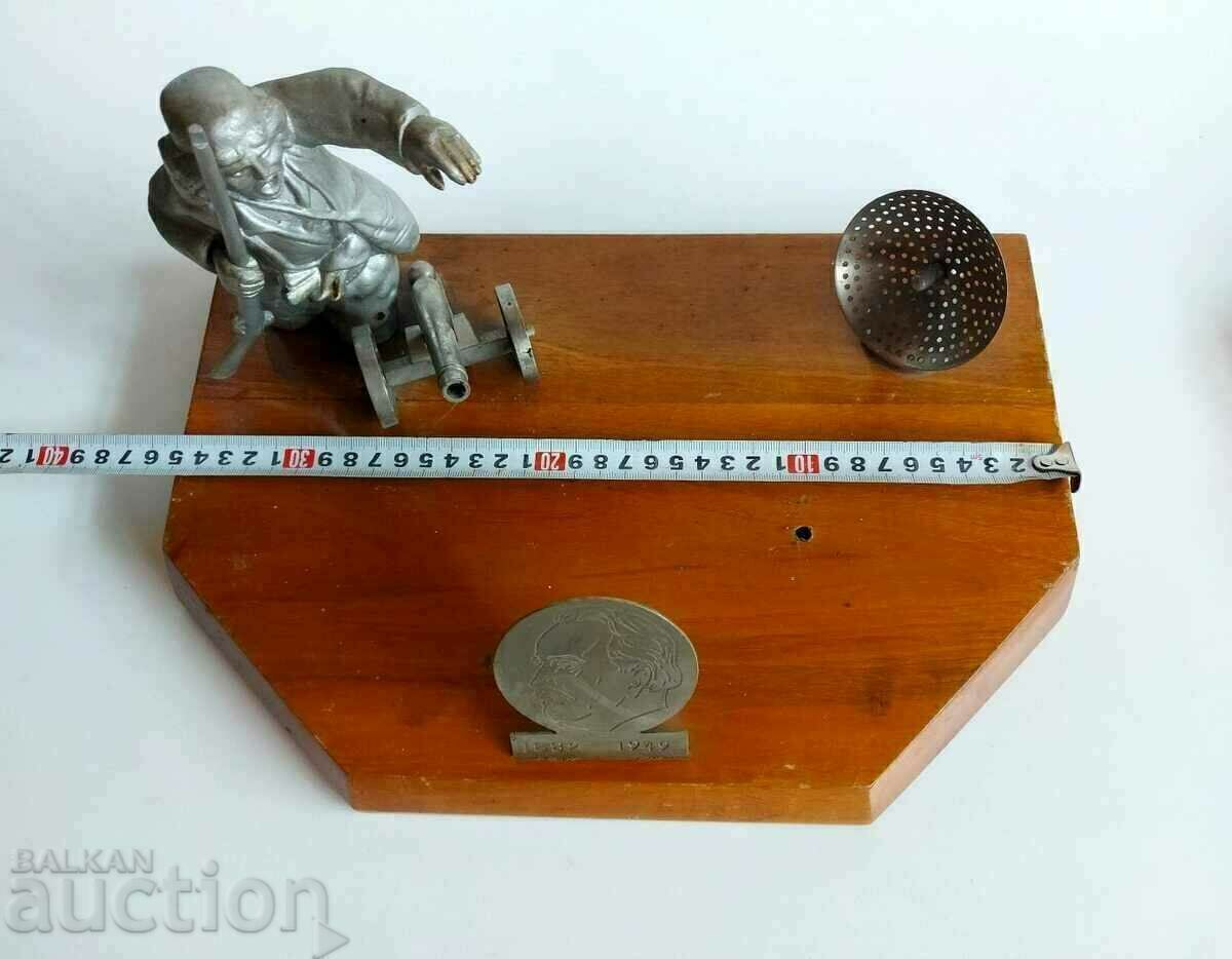 Livrarea MINGE CIRES BORIMECHKA DIMITROV SOC COMPOZIȚIE STATUETA