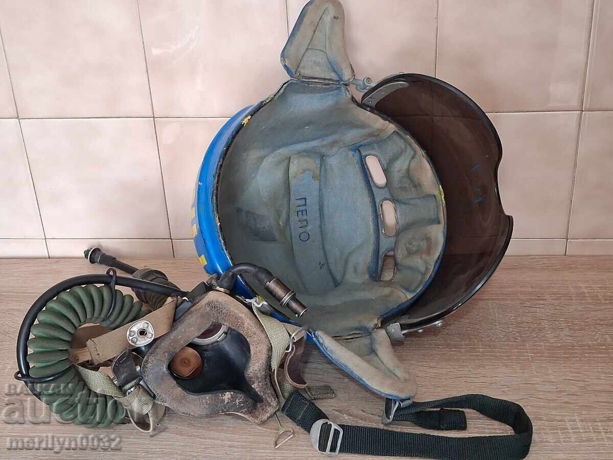 Κράνος πιλότου μαχητικού αεροσκάφους ΕΣΣΔ με μάσκα οξυγόνου - 5