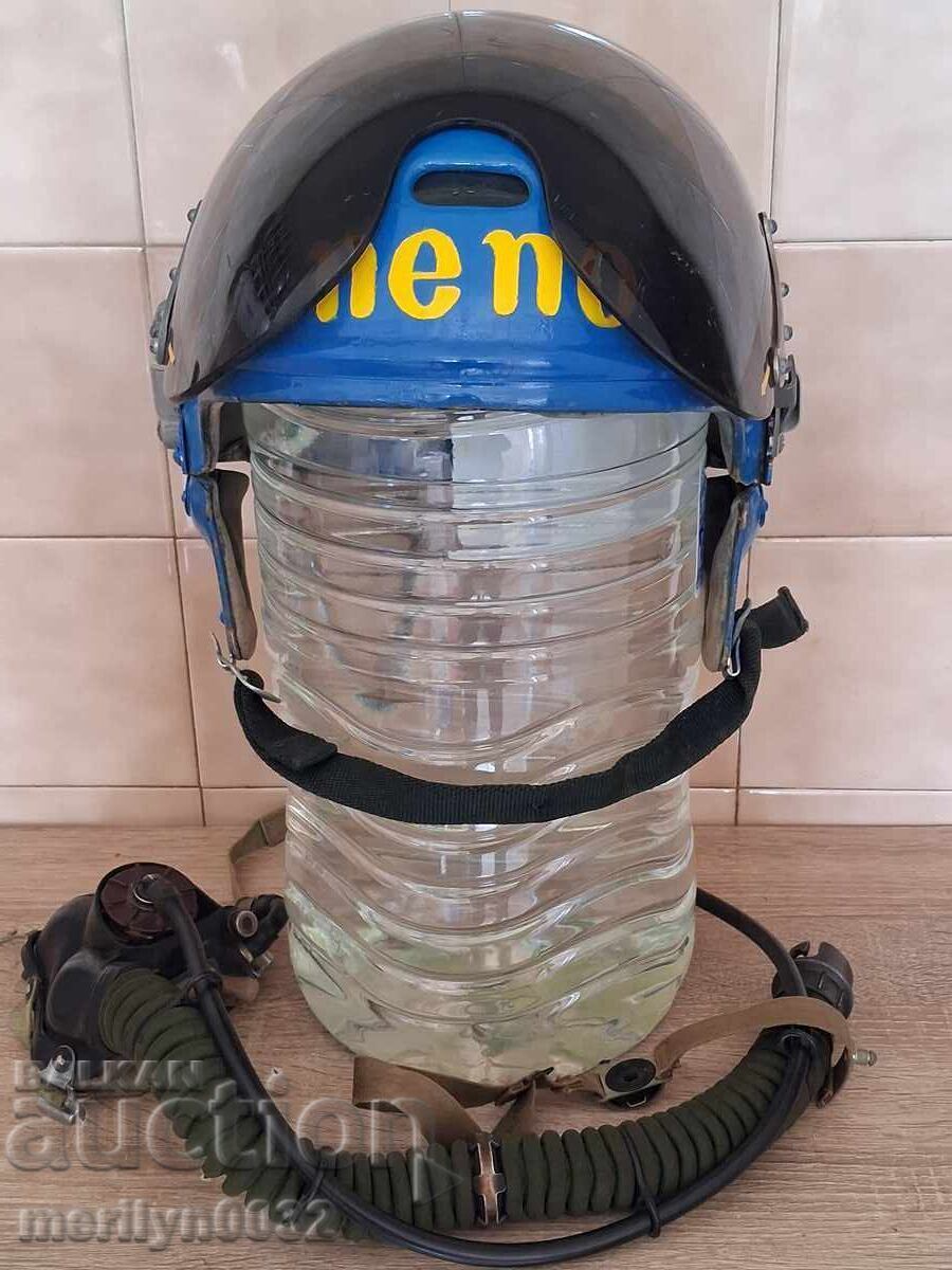 Κράνος πιλότου μαχητικού αεροσκάφους ΕΣΣΔ με μάσκα οξυγόνου - 7