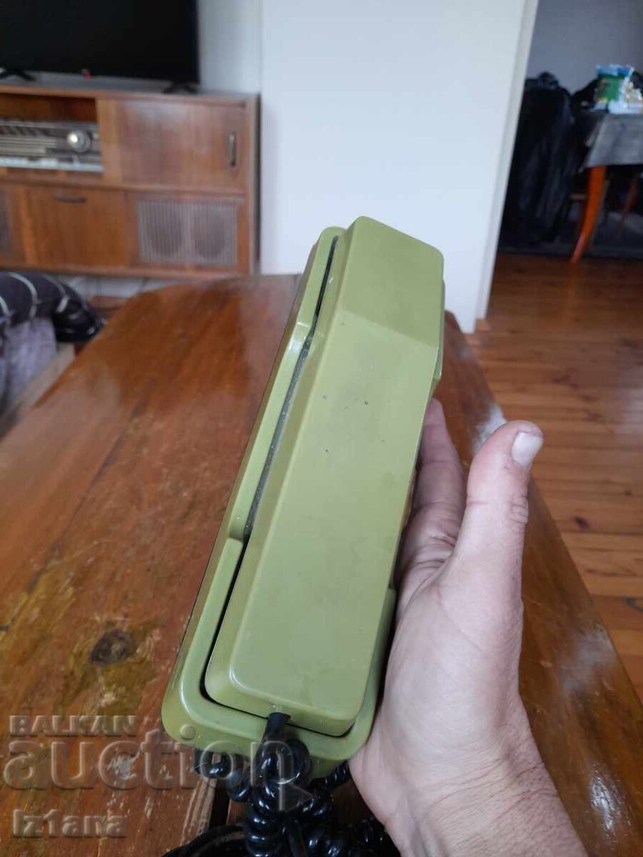 Παλιό τηλέφωνο με τιμή € 26.00 | 50.85 BGN