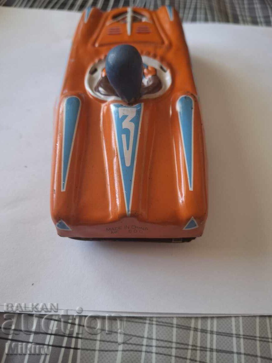 Livrarea Mașinuță rară din tablă din perioada socialistă, anii '60 2