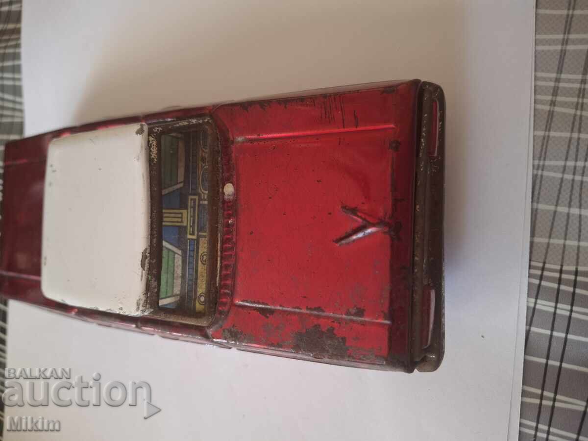 Mașinuță rară din tablă din perioada socialistă, anii '60 3 cu preț € 0.01 | 0.02 BGN