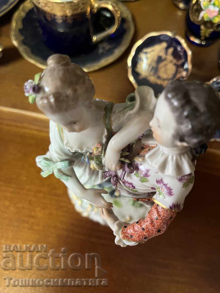 Old Meissen - Dancing couple by August Ringler - 5