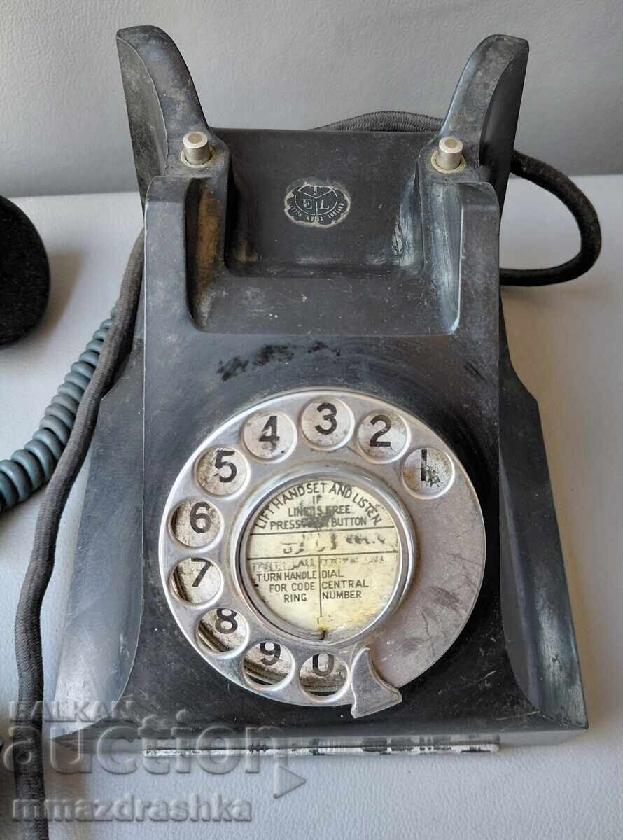 Telefon din bachelită vechi de aproximativ 100 de ani cu preț € 4.50 | 8.80 BGN