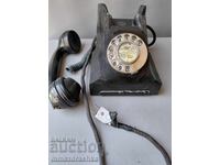 Telefon din bachelită vechi de aproximativ 100 de ani
