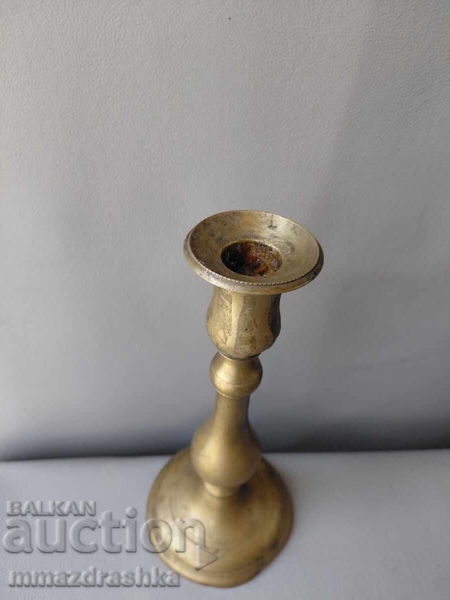 Χάλκινο κηροπήγιο με τιμή € 3.50 | 6.85 BGN