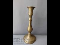 Χάλκινο κηροπήγιο