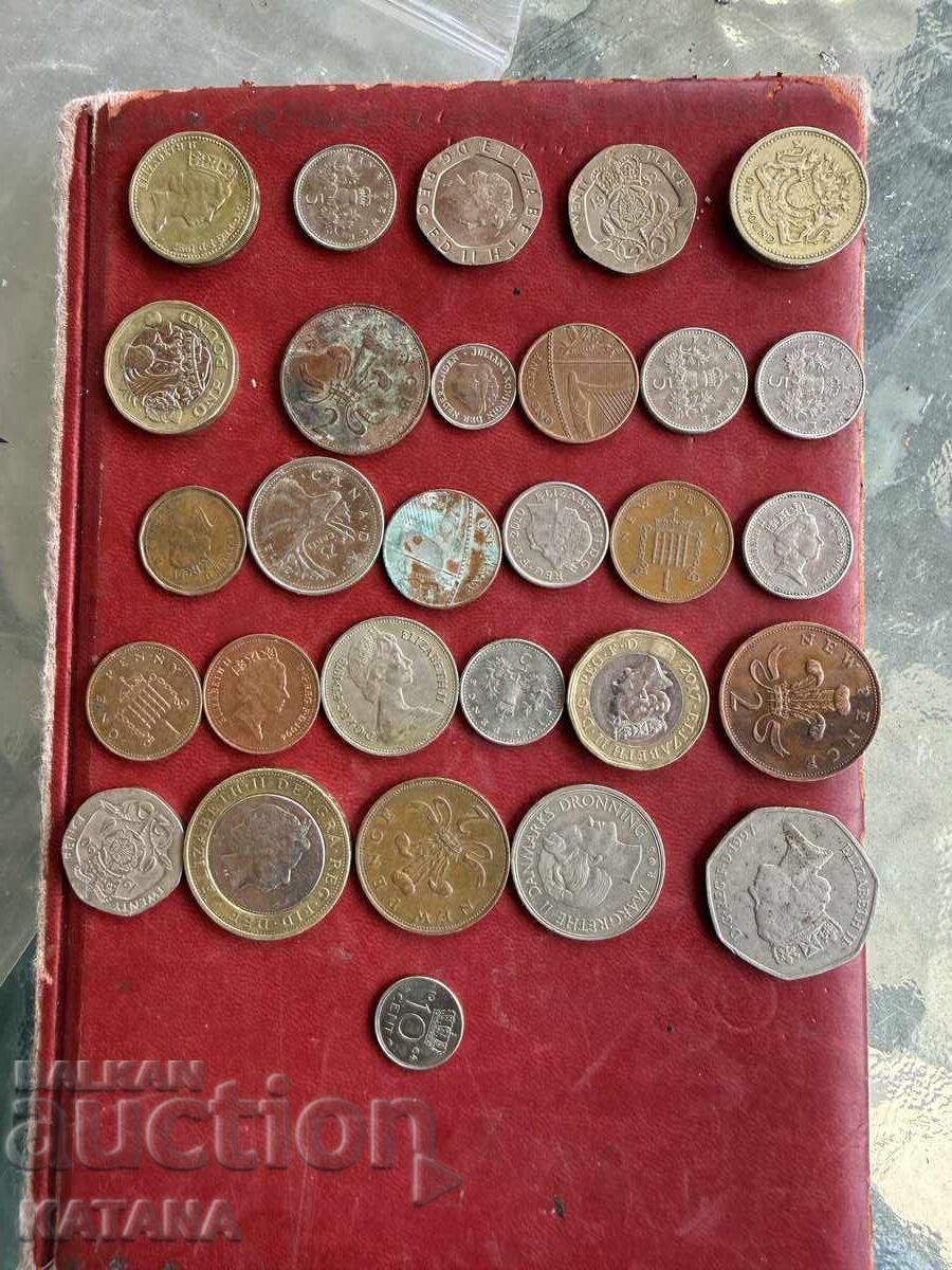 Licitație Lot de 46 monede din întreaga lume