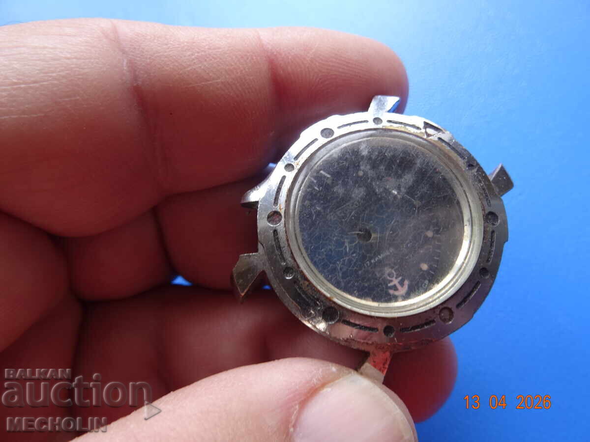 COLLECTIBLE VOSTOK KOMANDIRSKIE WATCH CASE AND DIAL - 6