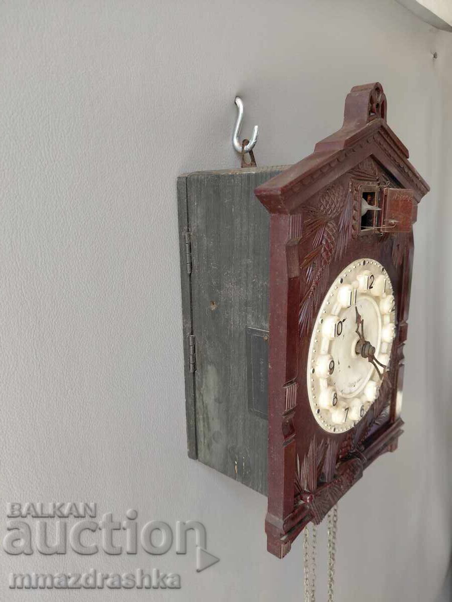 Аукцион Часовник с кукувица