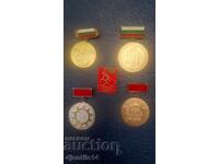 Κονκάρδες και Μετάλλια