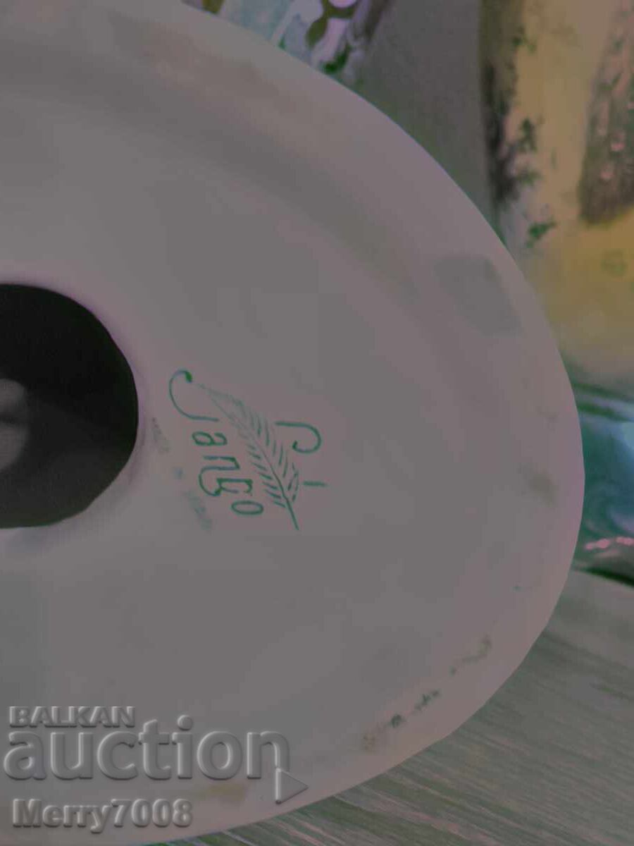 Livrarea Figurină de colecție din porțelan Sango !!!