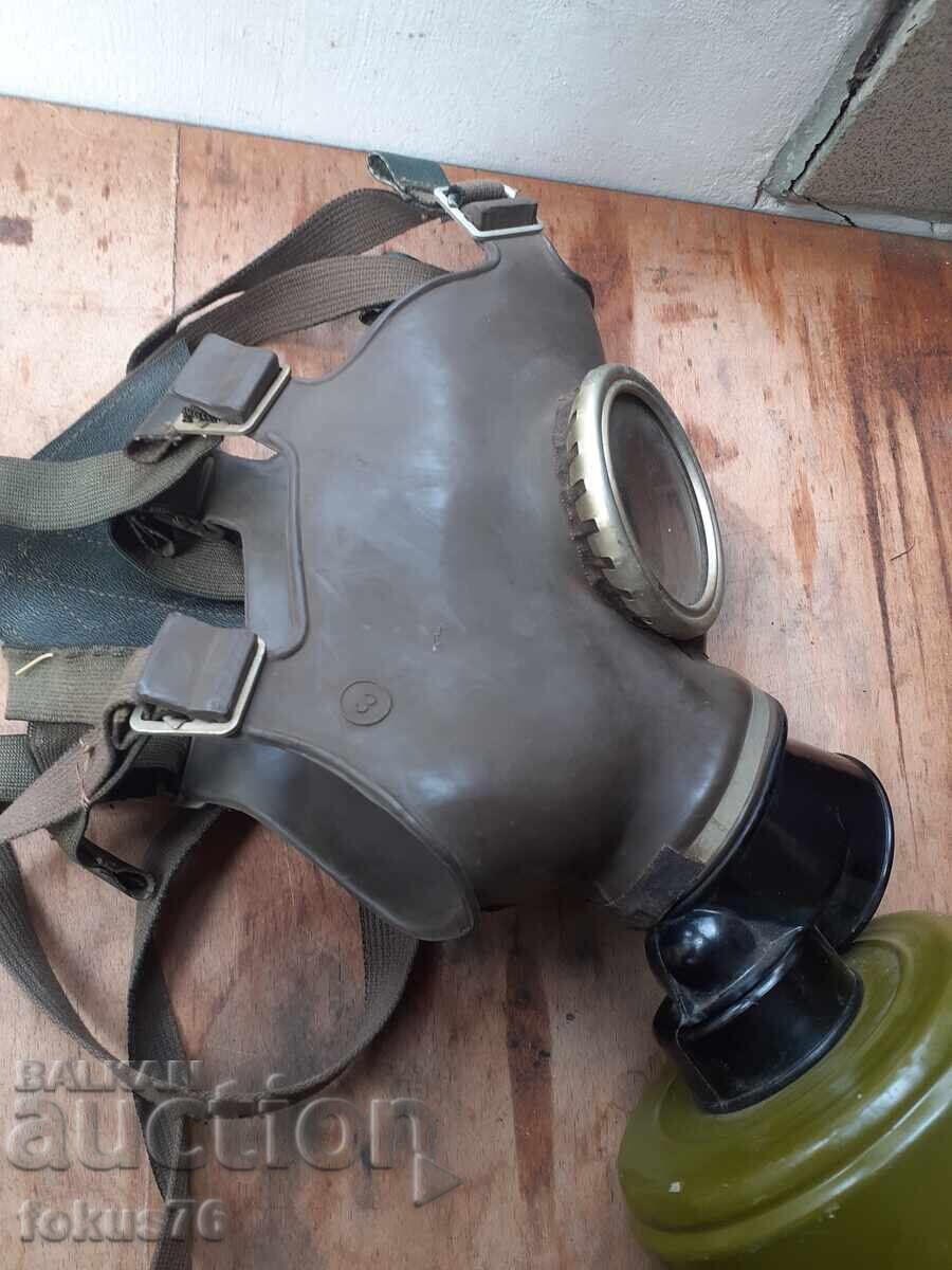Mască de gaz veche - 7