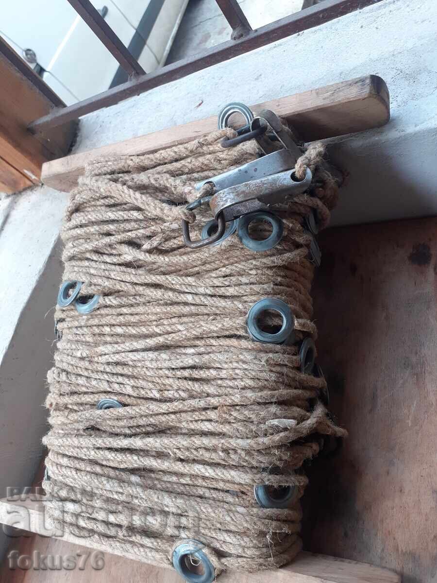 Παλιό στρατιωτικό σχοινί από κάνναβη για σκαπανείς με κρίκους και καραμπίνερ - 5