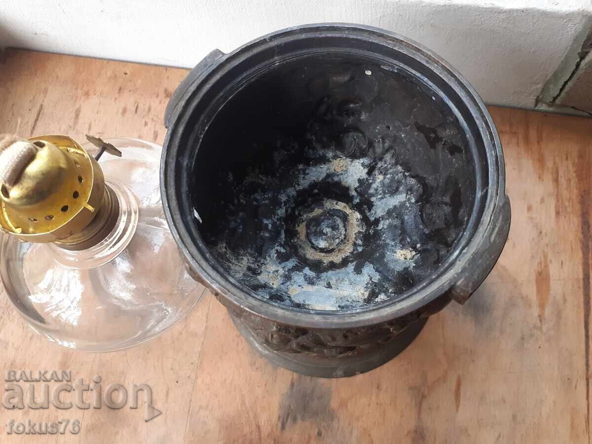 Auction  Old kerosene lamp made of copper, brass, and glass
