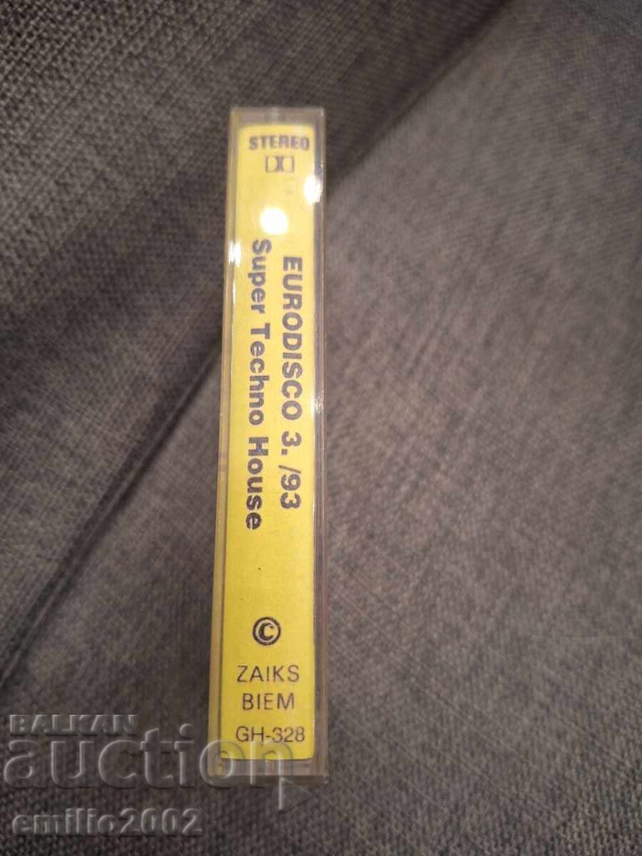 Casetă audio - Eurodisco 3/93 cu preț € 1.49 | 2.91 BGN