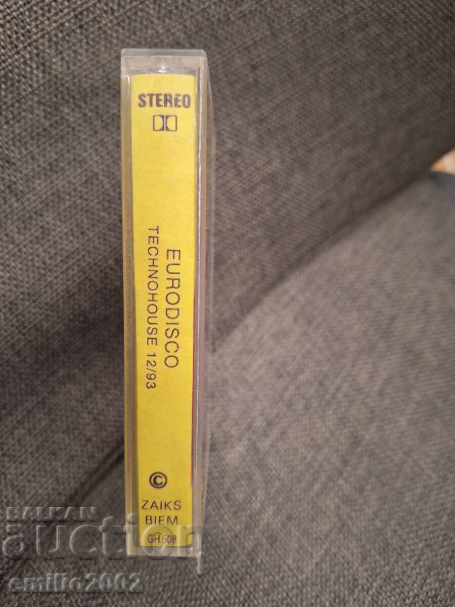 Casetă audio - Eurodisco 12/93 cu preț € 1.49 | 2.91 BGN