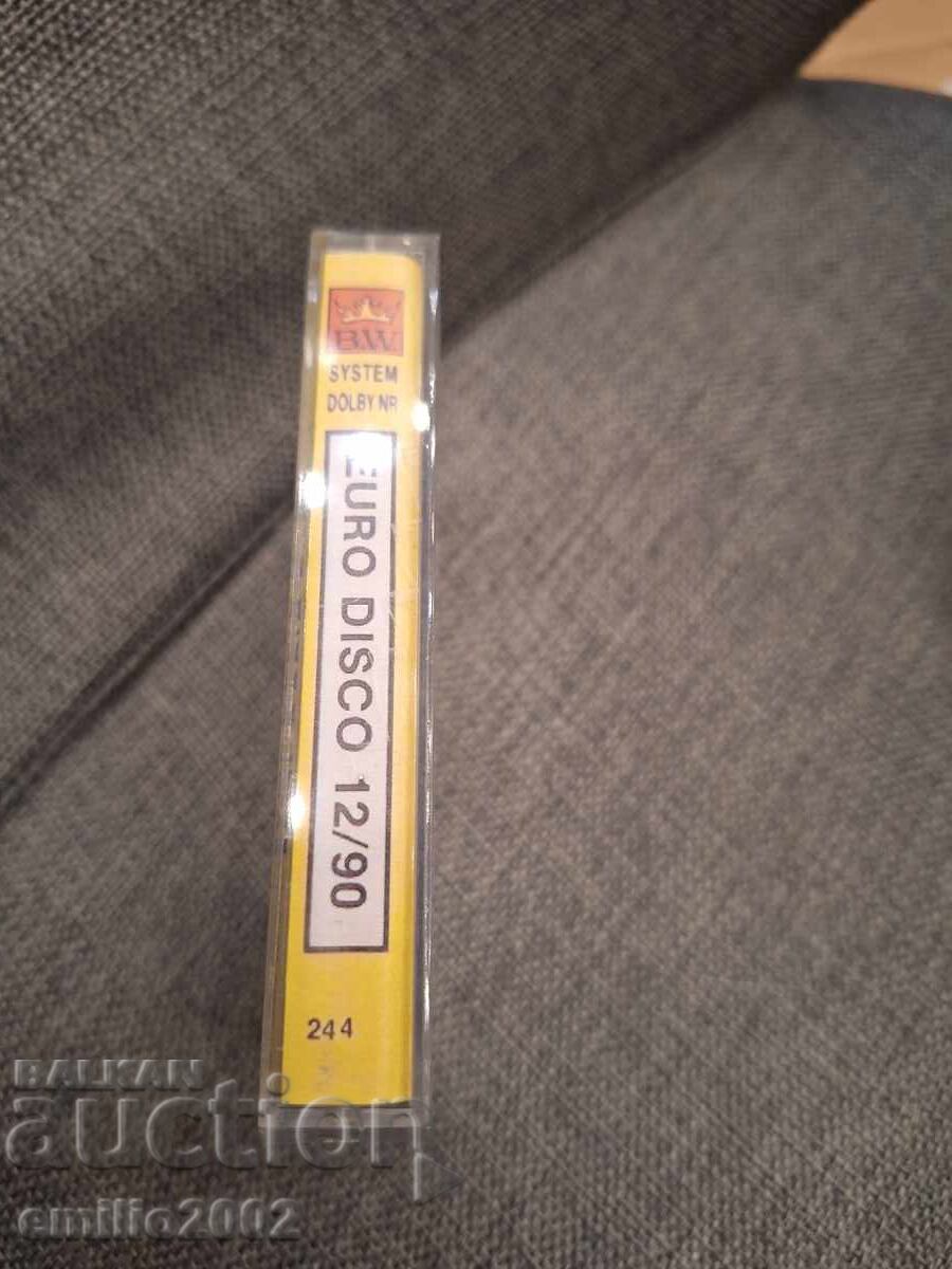 Casetă audio - Eurodisco 12/90 cu preț € 1.49 | 2.91 BGN
