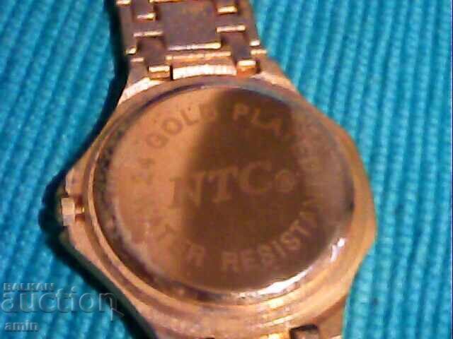 Auction  BEAUTIFUL GOLD-PLATED WATCH WORKS PERFECTLY