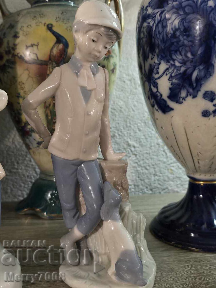 Licitație Figurine de colecție din porțelan, lucrate manual în Spania