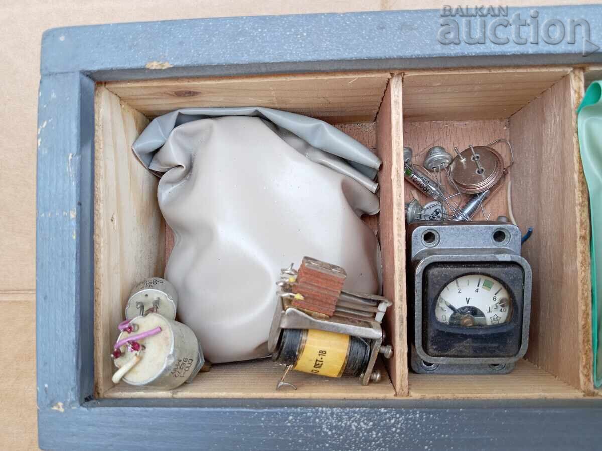 Ανταλλακτικά από παλιό ασύρματο - 6