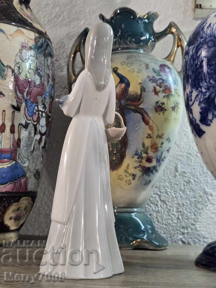 Spania de la Porcelanas Miquel Requena, Valencia !!! cu preț € 35.00 | 68.45 BGN