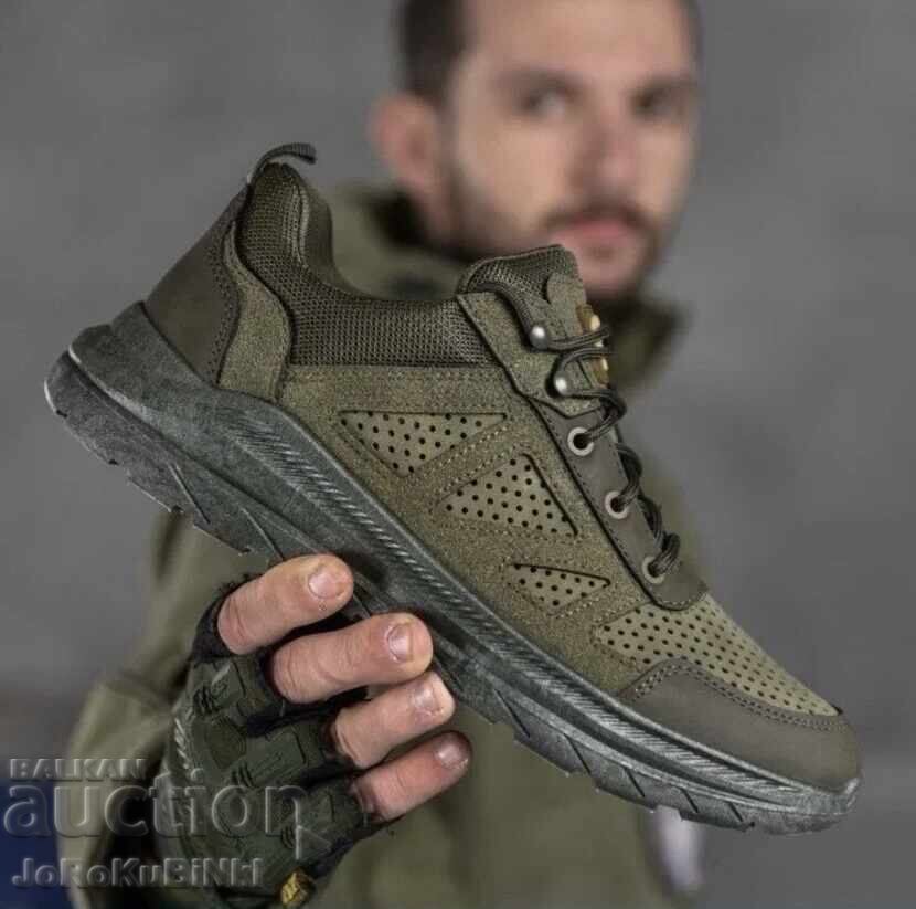 Τακτικά Παπούτσια