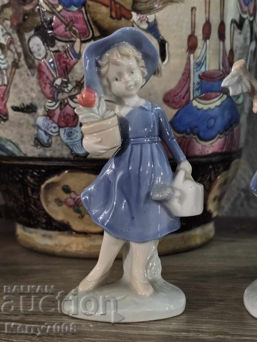 Set fermecător de trei figurine din porțelan! cu preț € 30.00 | 58.68 BGN