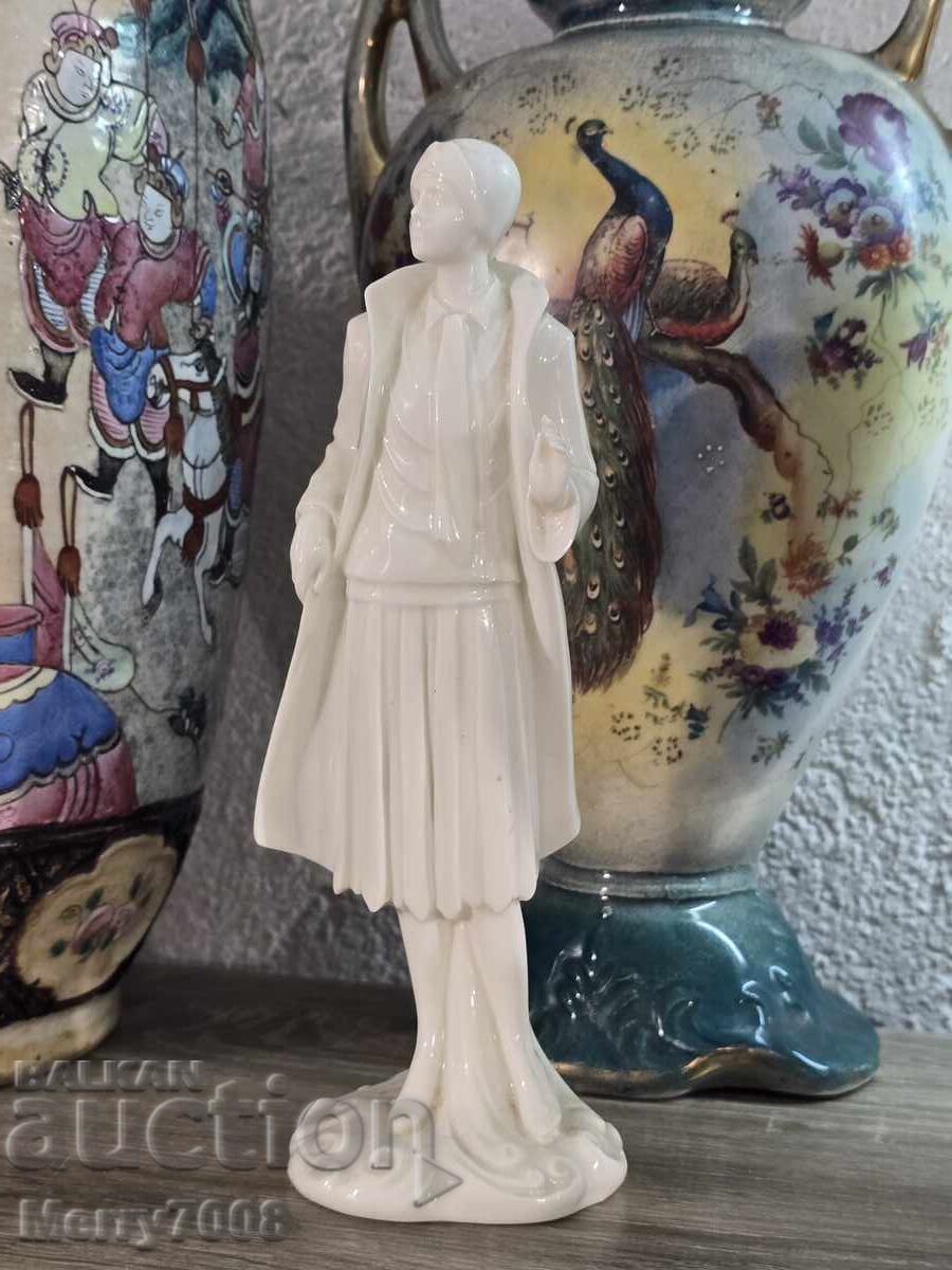 Colecția Vogue de la Compton & Woodhouse, intitulată „Evie 1923” cu preț € 35.00 | 68.45 BGN