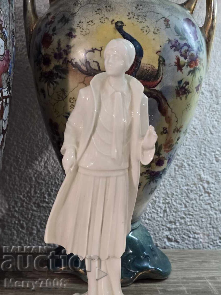 Colecția Vogue de la Compton & Woodhouse, intitulată „Evie 1923”