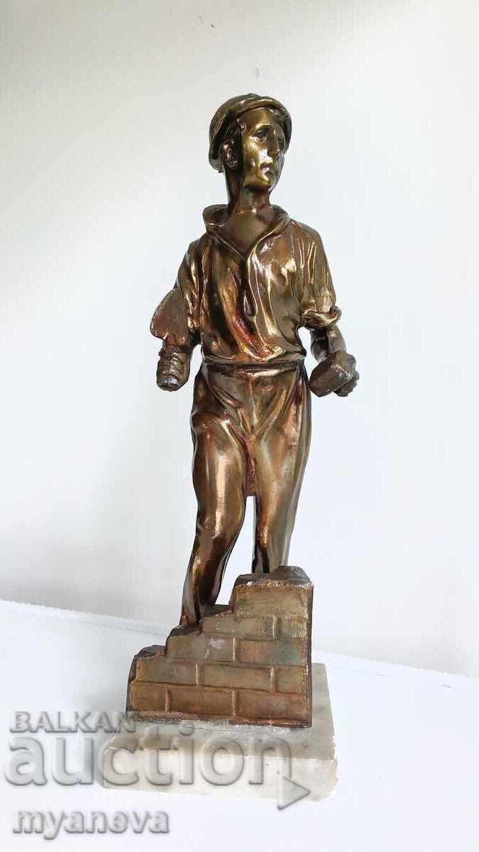"Colhoznic", statuetă veche din bronz din URSS cu preț € 110.00 | 215.14 BGN