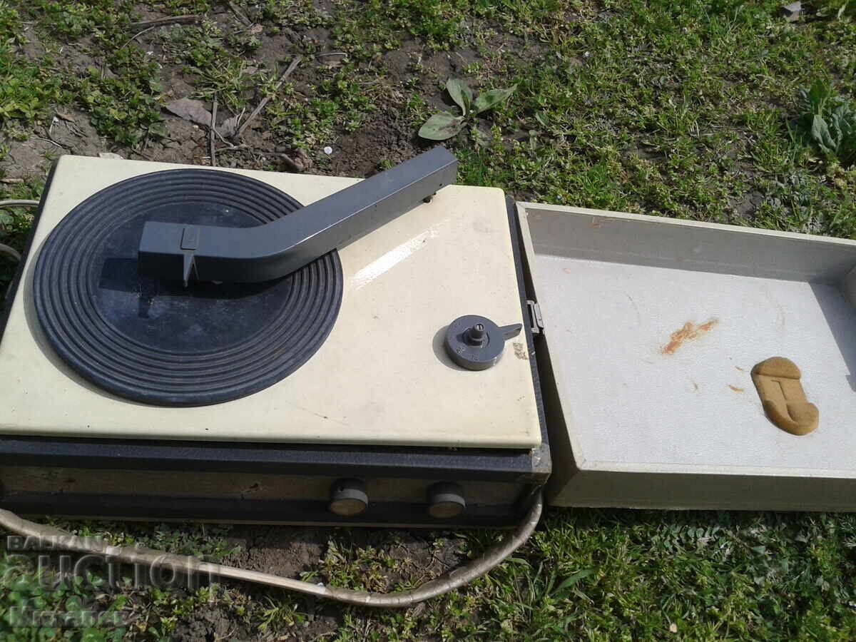 грамофон с цена € 1.50 | 2.93 лв.