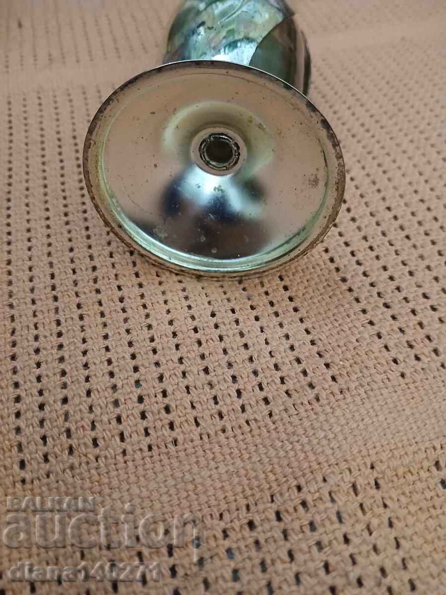 Аукцион Красива стъклена вазичка със посребрен обков около 18 см