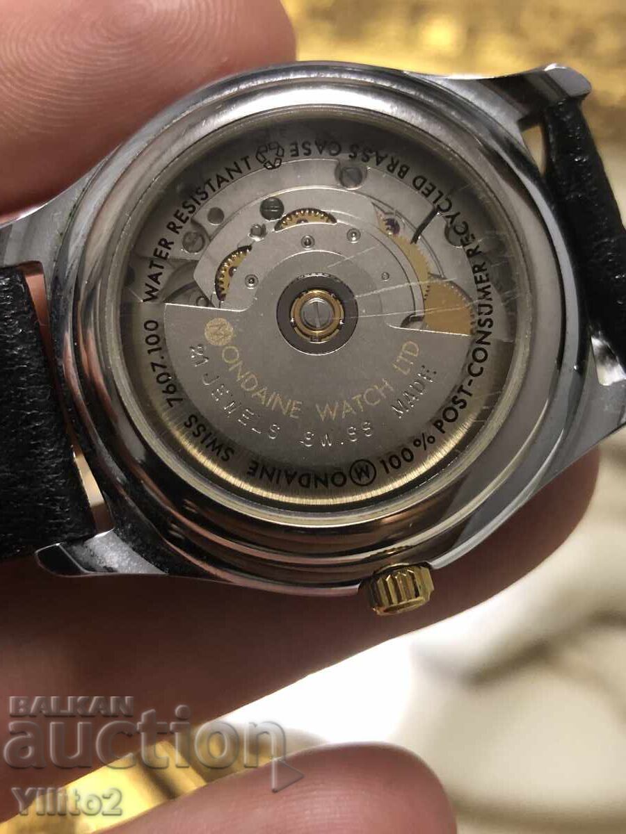 Ceas elvețian Mondaine cu preț € 70.00 | 136.91 BGN