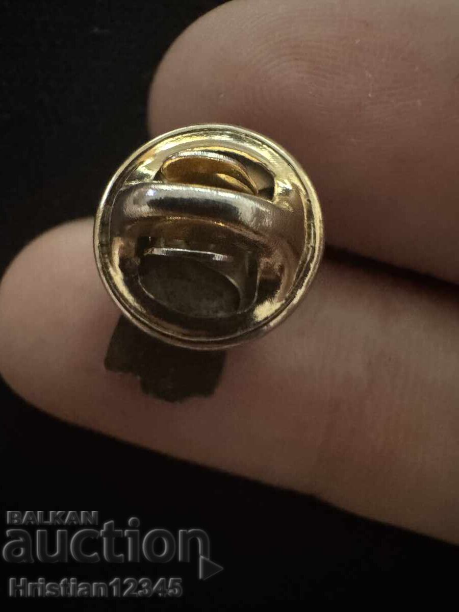 Стара значка с цена € 1.00 | 1.96 лв. Стара значка с цена € 1.00 | 1.96 лв.