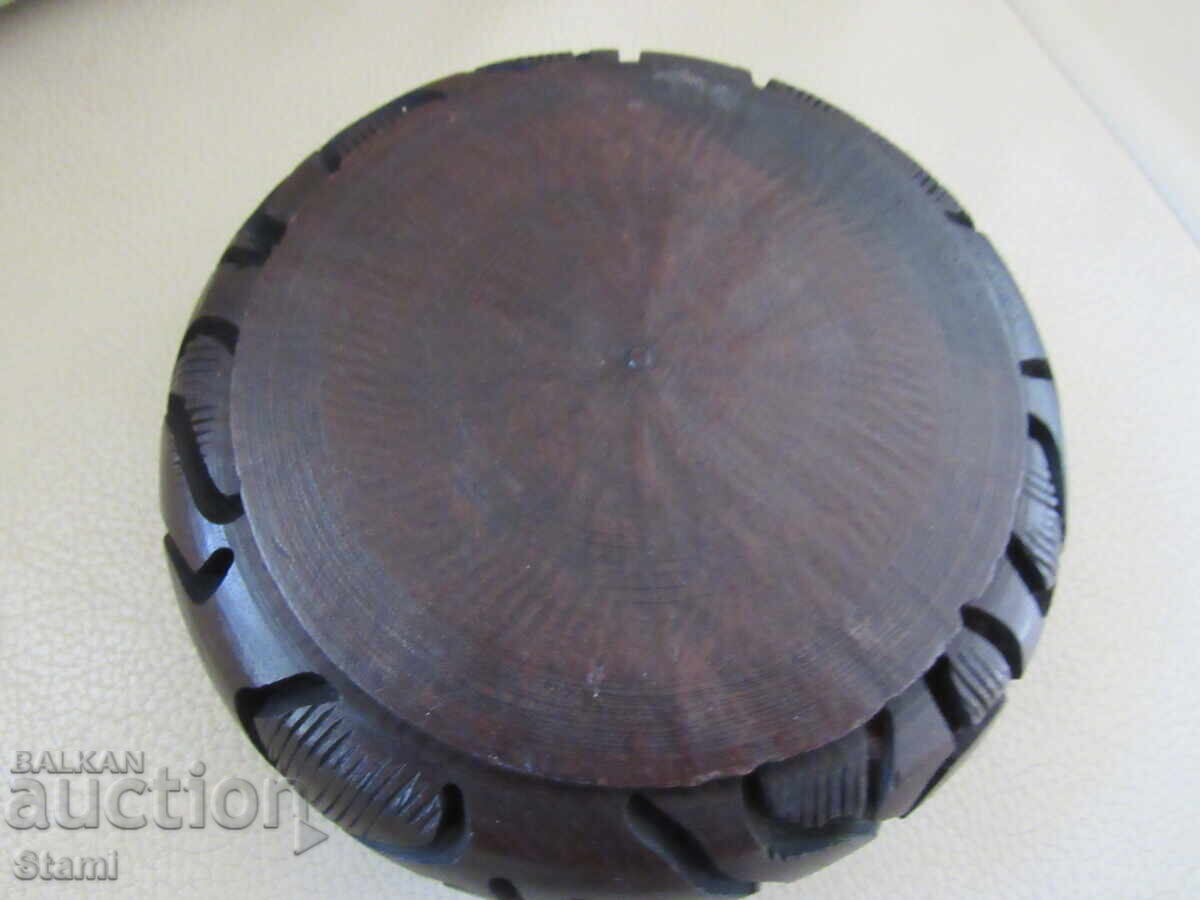 Livrarea Cenușier din lemn de abanos din Kenya