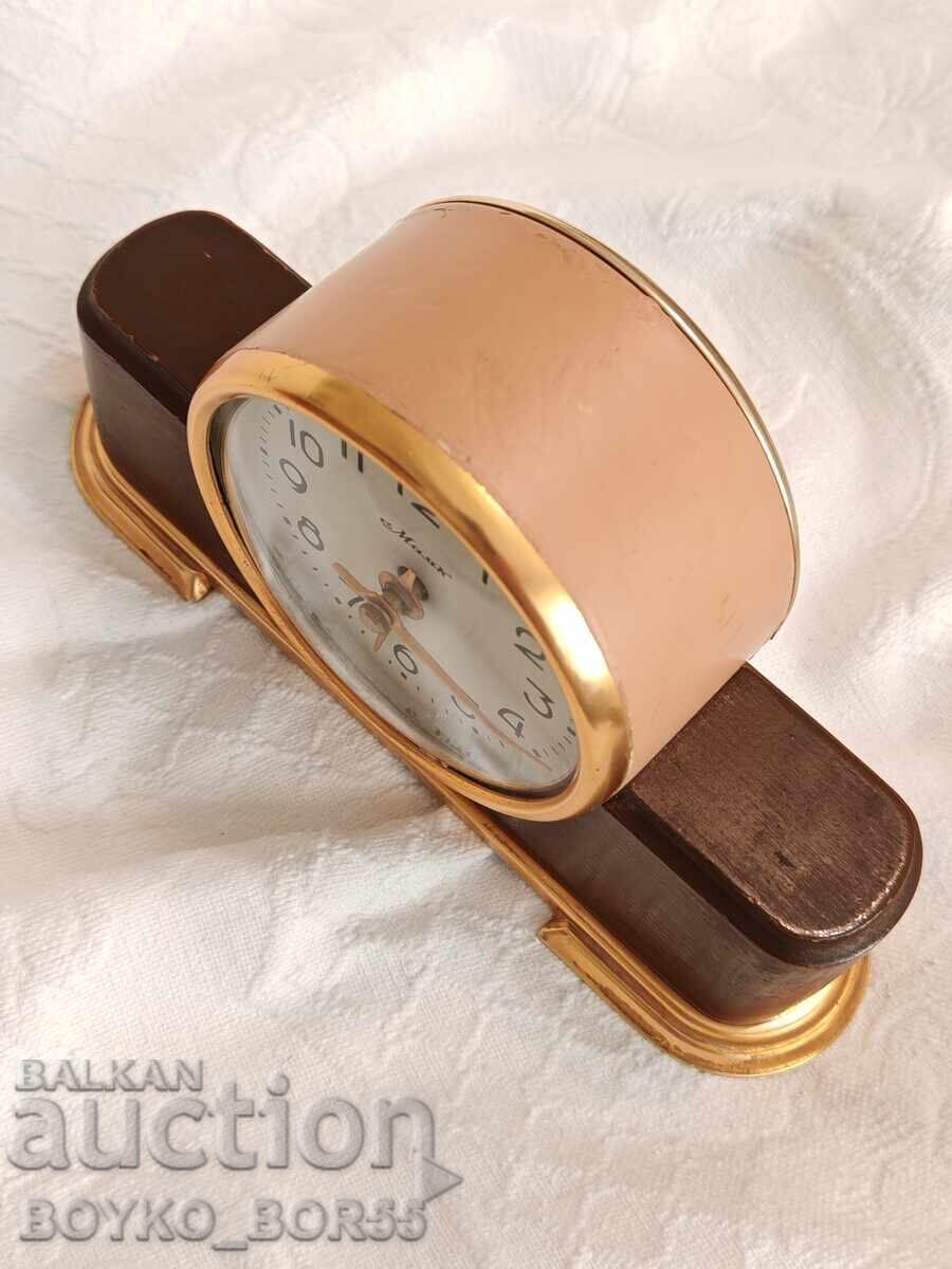 Super Rare Model of Russian Socialist Table Clock Mayak 1970s - 7