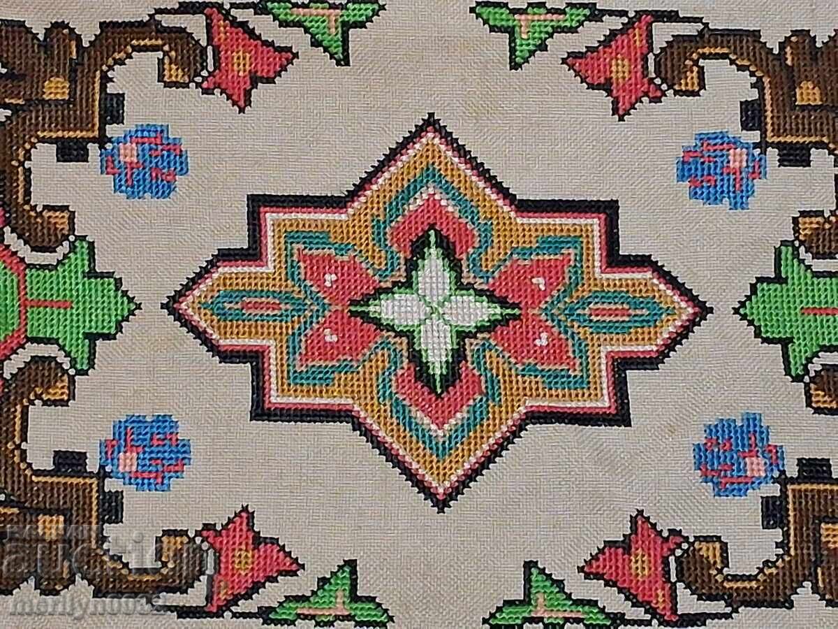 Доставка на Бродирана калъфка на възглавница 2 броя чеиз шарения