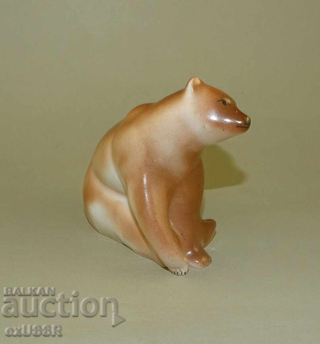 Πορσελάνινο ειδώλιο αρκούδα Isida με τιμή € 20.00 | 39.12 BGN