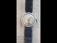 Παλιό γυναικείο ρολόι δεκαετίας του '30