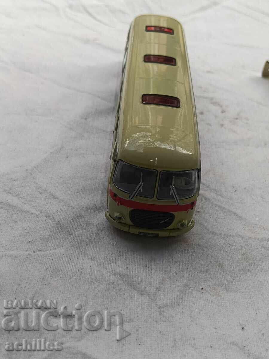 Παράδοση Παιδικό λεωφορειάκι