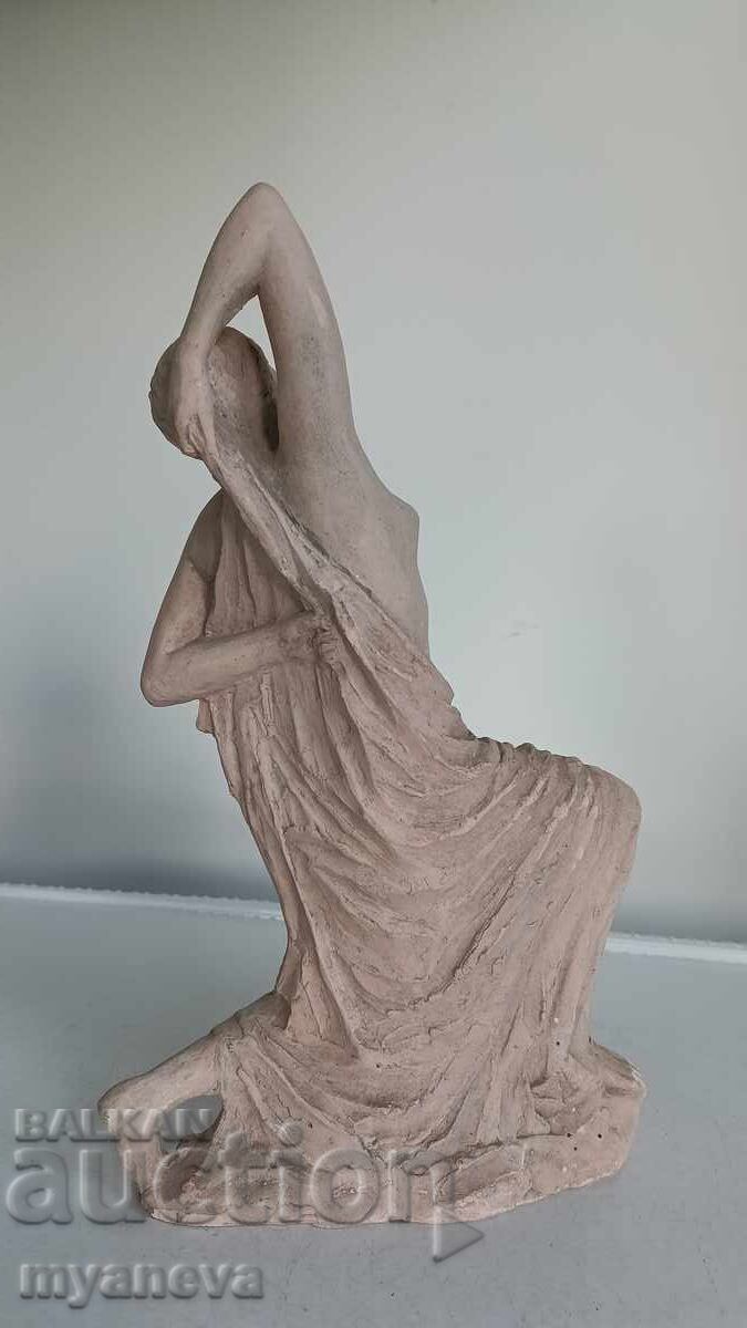 Доставка на Еротична скулптура